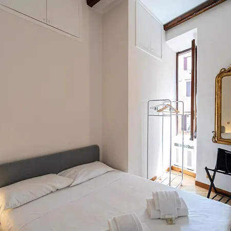 Margana Luxury 3 Bedrooms Amazing Terrace Apartment Rom
